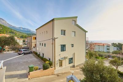 Apartments Zelic Tucepi