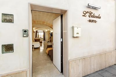 3242 L`edicola Suite by Barbarhouse