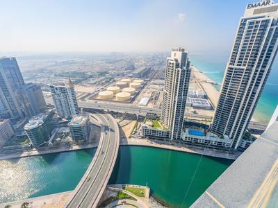Mesmerizing Condo With Stunning Canal and Sea View