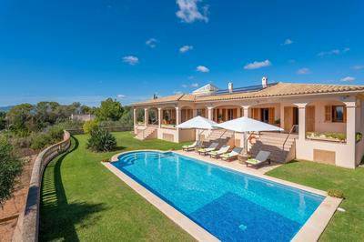 Villa Mar Y Tierra in Llevant