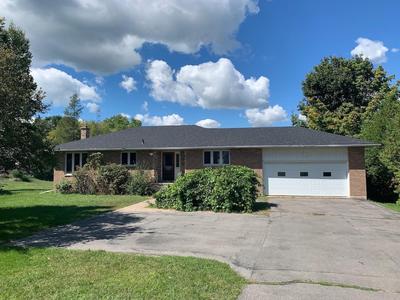 Welcome to West Lake Retreat Sandbanks Hot Tub