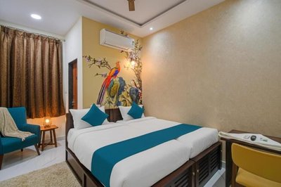Hotel Broholi Inn Near Hafeezpet Railway Station