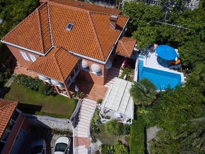 Holiday Home Gemma - Four Bedroom Holiday Home With Terrace and Swimming Pool