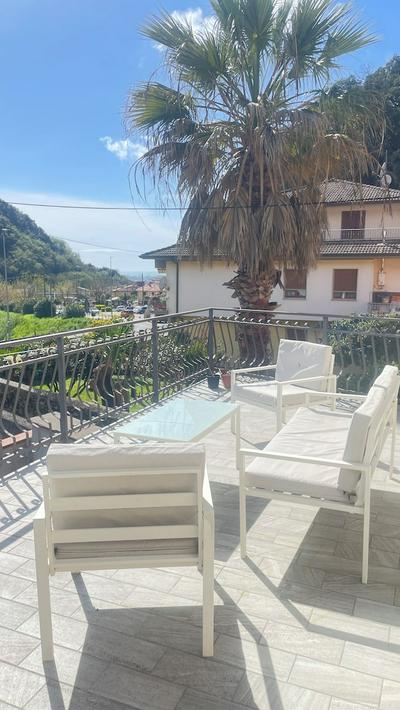 Cà Dell'alpe-between the Apuane Alps and the sea