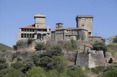 Parador Castillo De Monterrei