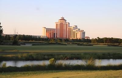 Cozy Lake Charles Studio w/ Golf Course Views