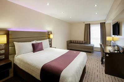 Premier Inn London Wimbledon - Broadway