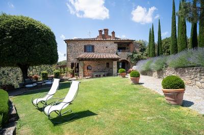 Tuscany Villa With Breathtaking View at Dotholiday