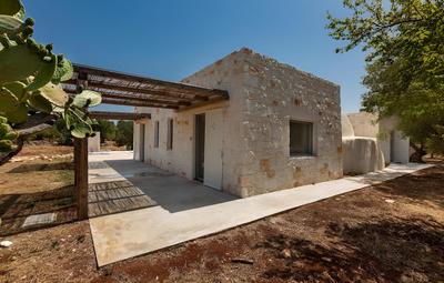 2499 Trulli La Meringa by Perle di Puglia