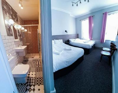 Plaza Hotel Hammersmith