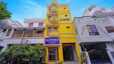 Fabhotel Martine Residency - French Colony, 5 Mins from Rock Beach