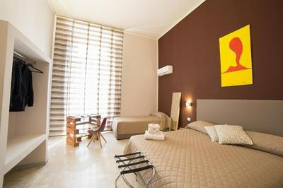 H.R. BOUTIQUE PORTO NAPOLI CENTRO by ClaPa Group Dislocated Hospitality
