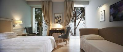 Hotel Riviera & Maximilians