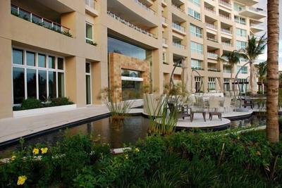 Delcanto Residences by LaTour