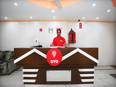 OYO 9661 Hotel Victoria Palace