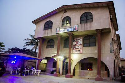 Moye Hotel