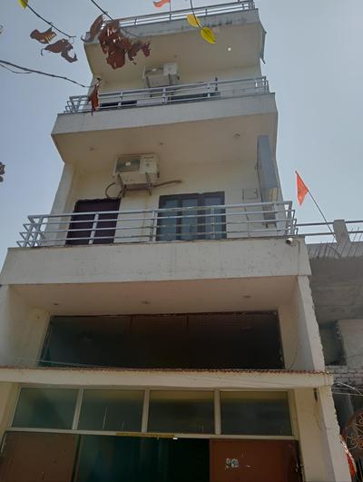 Goroomgo Four Season Guest House Varanasi