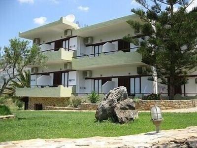 Albatros Studios & Apartments