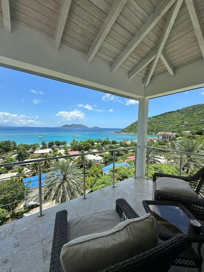 Coconut Breeze Villas