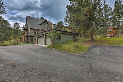 Stunning Evergreen Chalet w/ Private Hot Tub!