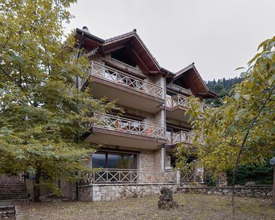 Parnassus Dreamwood Chalet