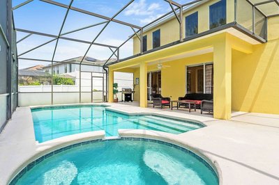 Jasmine Breeze Home for 12