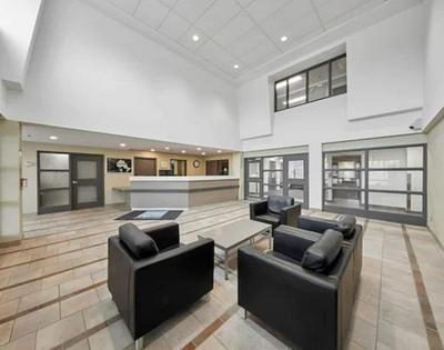 Residence & Conference Centre King City Seneca Polytechnic Campus Accommodation