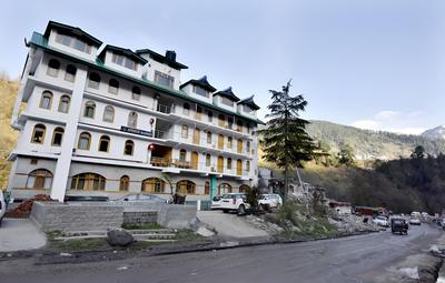 OYO 12271 Avenue Manali