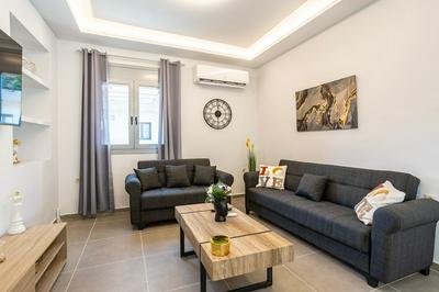 Filiatra Charming Urban Escape Your Cozy Retreat