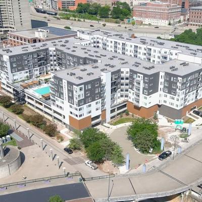 Cozysuites Wspaniałe mieszkanie z 3 sypialniami w centrum Cincinnati, Zdjęcie 2