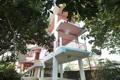 OYO 5518 near Beltola