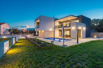 Villa F A Zadarvillas