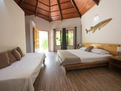 Blue World Dharavandhoo