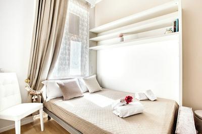 Old Milan Navigli Family Apartments