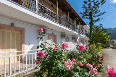 Anthi Studios & Apartments