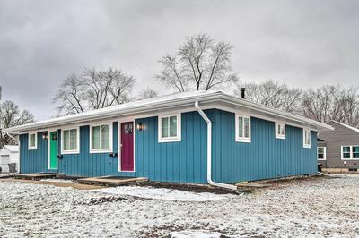 Stylish Vacation Rental - Walk to Isu!