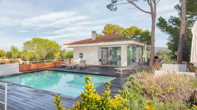 Ferran in Llafranc With 4 Bedrooms and 2 Bathrooms