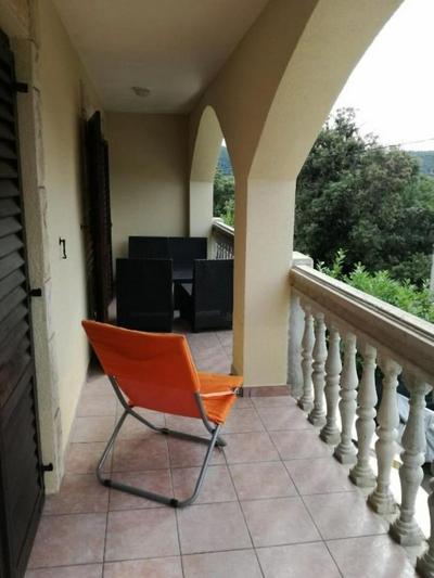 Xena - Comfort and Spacious - A4 Orange
