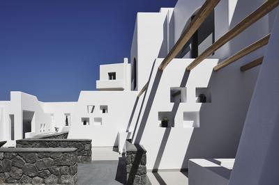 Alleys All-Suite Hotel & Spa