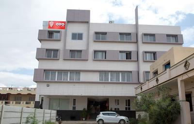 OYO 9248 Hotel Shrinidhi