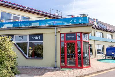 TIF hotel & restaurant