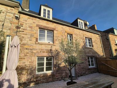 Nice Holiday Flat, 100 m From the Beach, Erquy