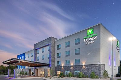Holiday Inn Express & Suites Denton - Sanger by IHG