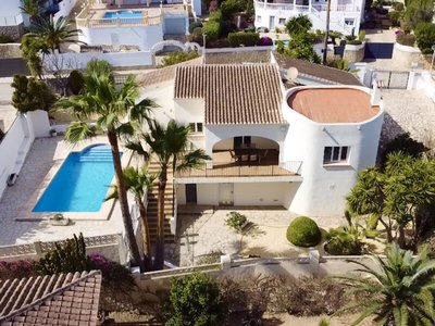 Three Bedroom Villa With Private Pool in Moraira
