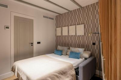 Edmond Vibes Puerta del Sol