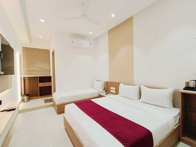 MURLI HOTEL LUXURY ROOMS