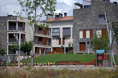 Pre-pyrenees Privileged Site For Hiking, Excursions And Skiing