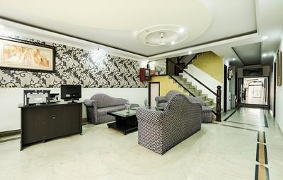 OYO 44081 Hotel Royal Holidays