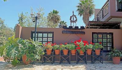 Okeanis Apartments & Suites Adults Only