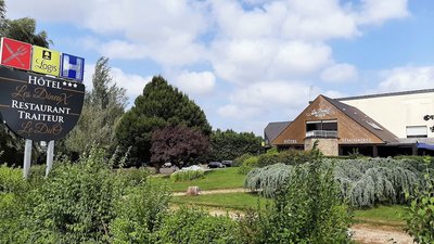 LOGIS Les Dineux Village